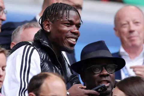 بوجبا يصل نيس لإتمام انتقاله إلى موناكو